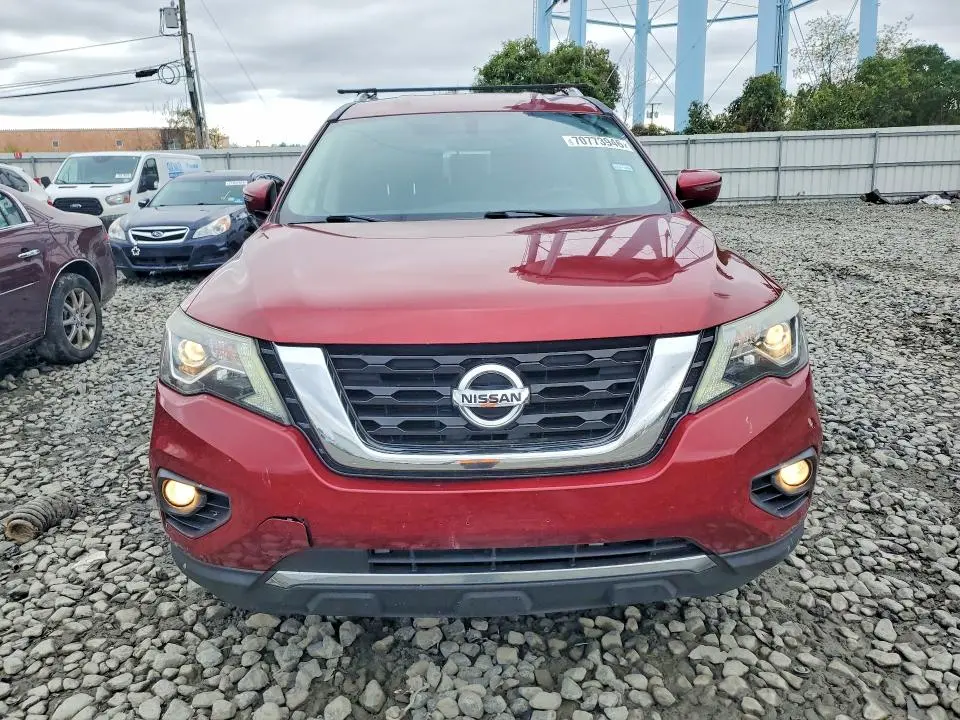 2018 NISSAN PATHFINDER SV  