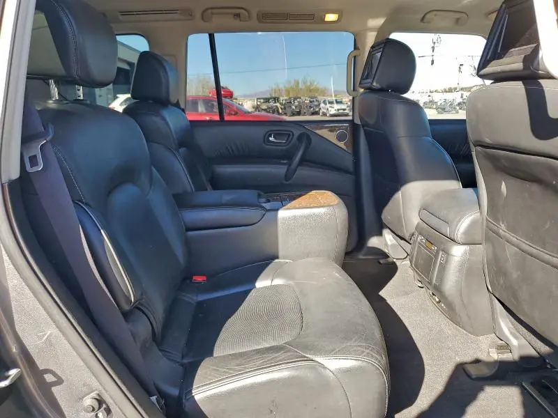 2016 INFINITI QX80   