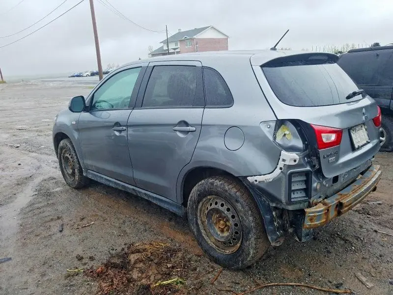 2015 MITSUBISHI RVR SE  