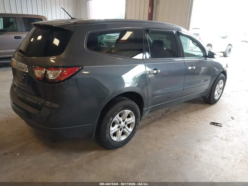 2013 CHEVROLET TRAVERSE LS