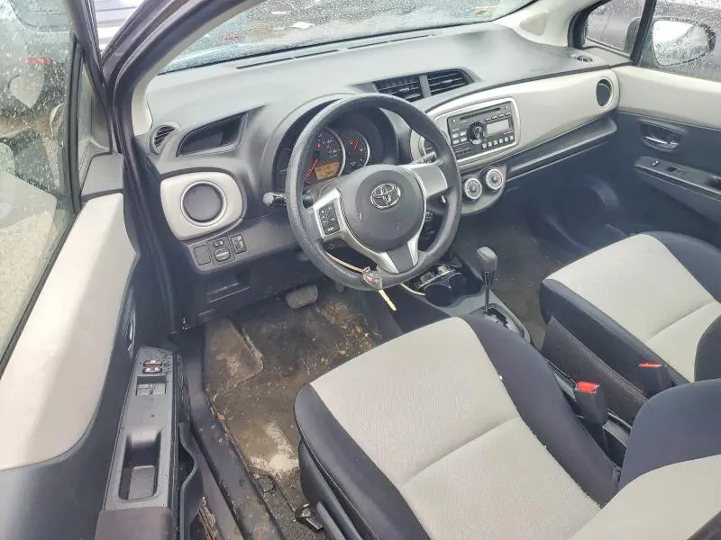 2012 TOYOTA YARIS 3-DOOR LE  