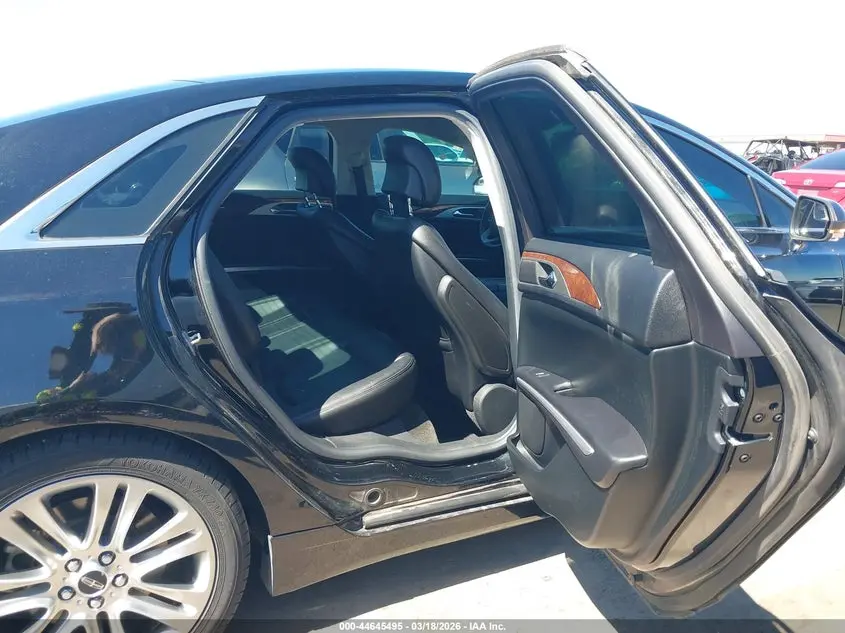 2016 LINCOLN MKZ  