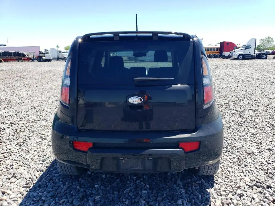2010 KIA SOUL +  