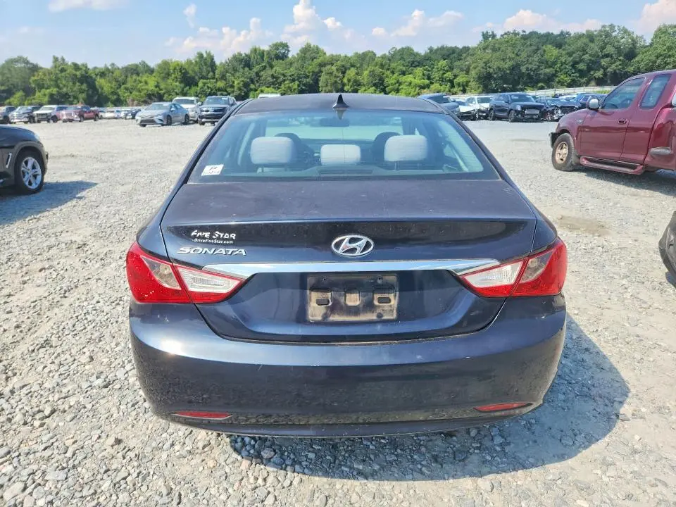 2011 HYUNDAI SONATA GLS  