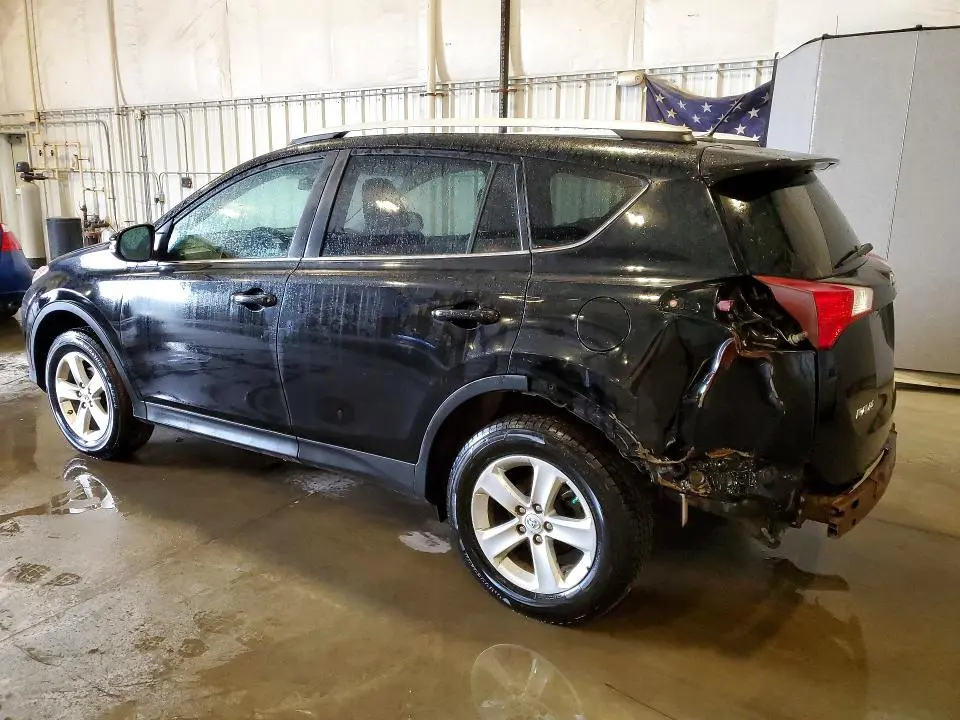 2014 TOYOTA RAV4 XLE  