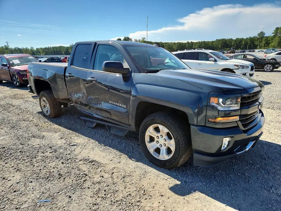 2017 CHEVROLET SILVERADO K1500 LT  