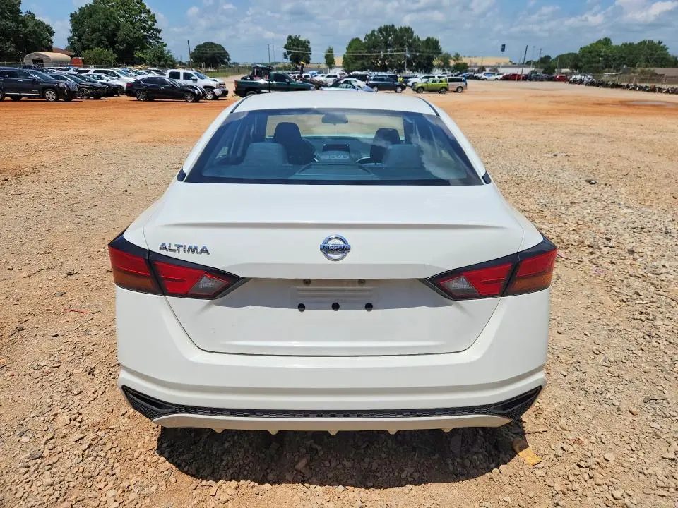 2022 NISSAN ALTIMA S  