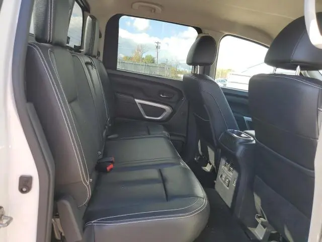 2019 NISSAN TITAN XD SL  