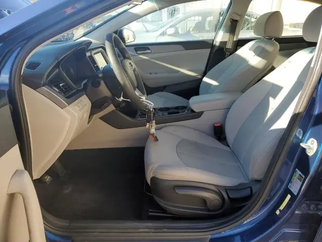 2019 HYUNDAI SONATA SE  