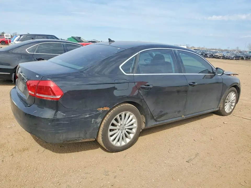 2012 VOLKSWAGEN PASSAT SE  