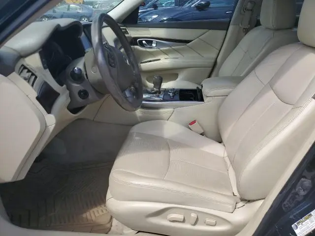 2017 INFINITI Q70L 3.7  