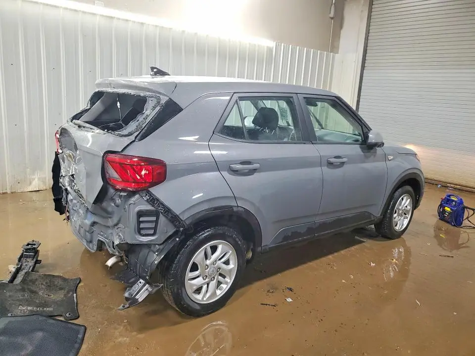 2022 HYUNDAI VENUE SE  