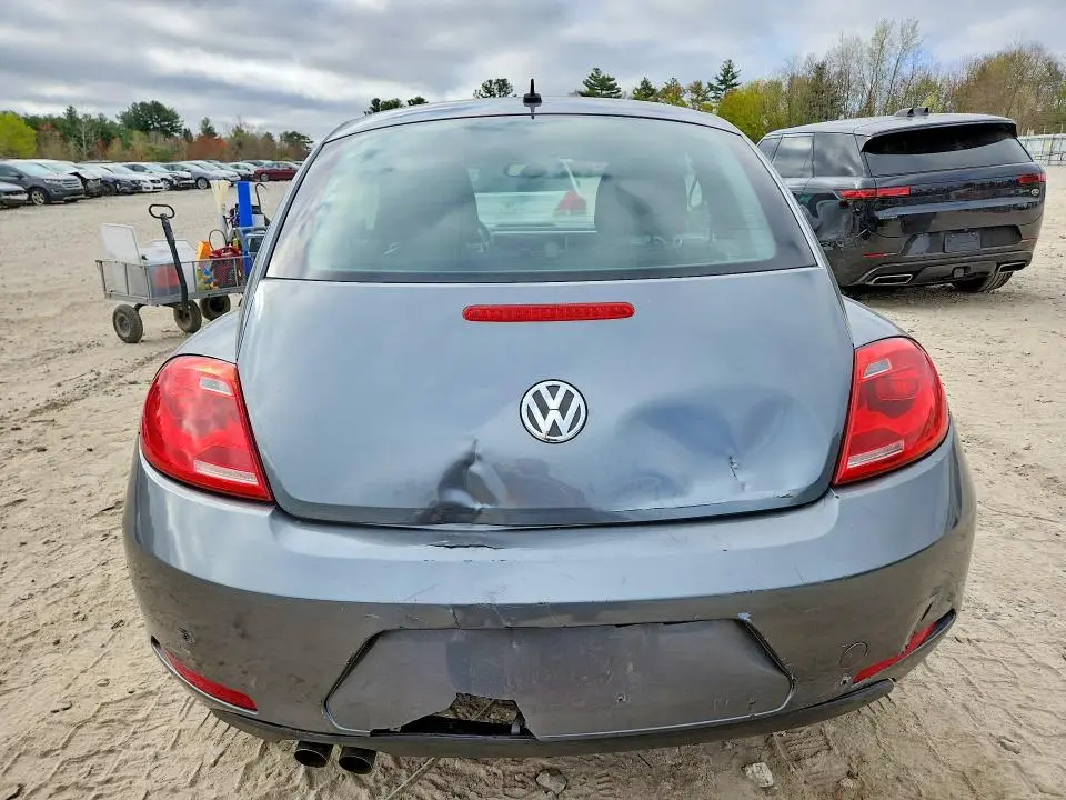 2012 VOLKSWAGEN BEETLE   