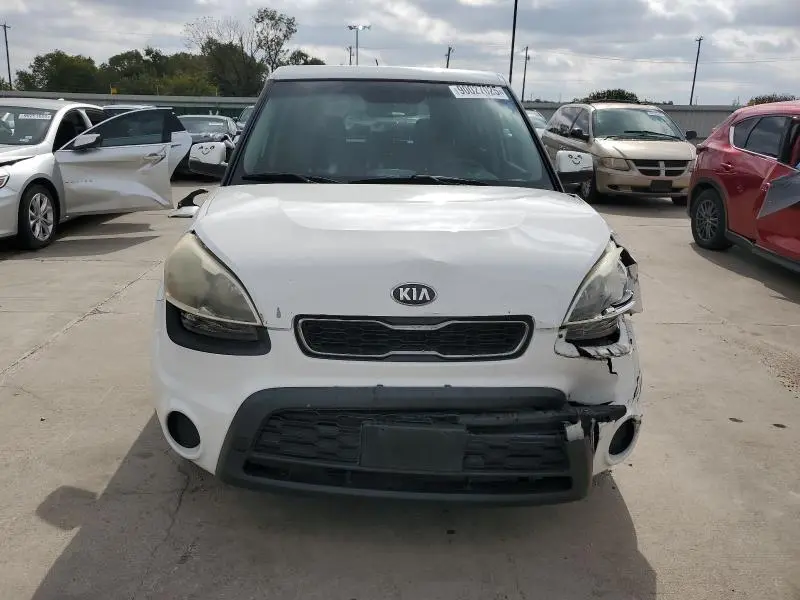 2013 KIA SOUL +  