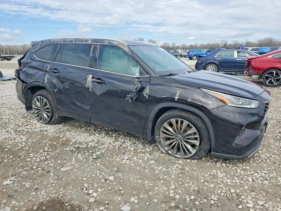 2020 TOYOTA HIGHLANDER PLATINUM  