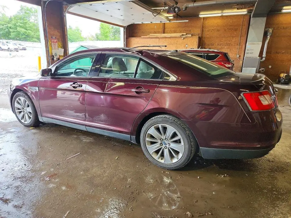 2011 FORD TAURUS LIMITED  