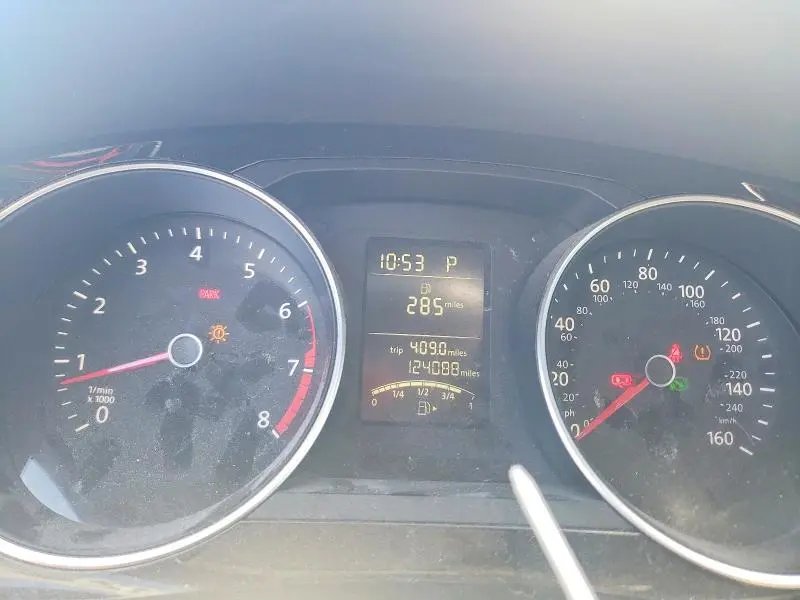 2015 VOLKSWAGEN JETTA SE  