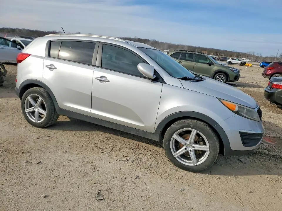 2016 KIA SPORTAGE LX  