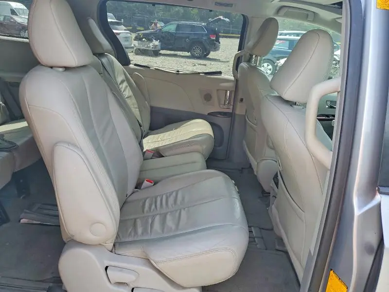 2011 TOYOTA SIENNA XLE 8-PASSENGER  