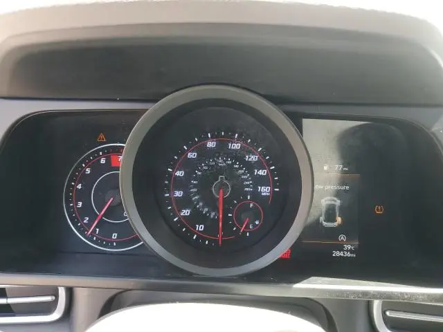 2022 HYUNDAI ELANTRA SE  