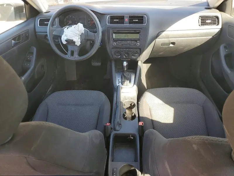 2011 VOLKSWAGEN JETTA BASE  