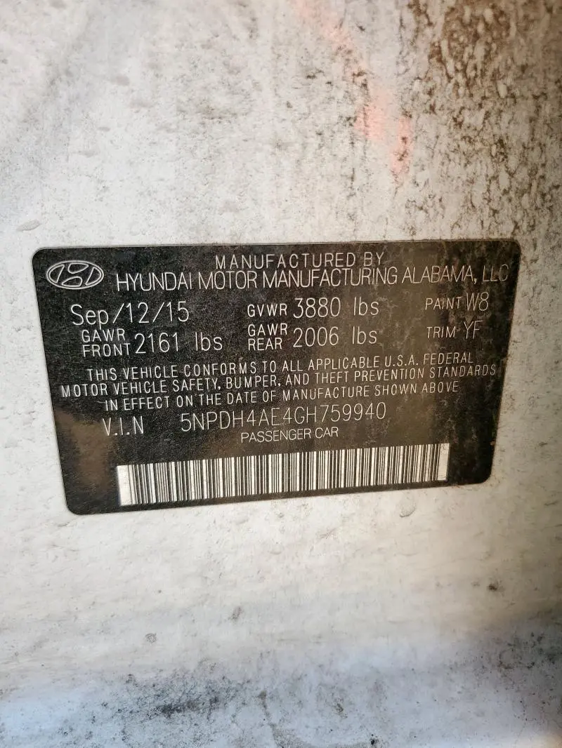 2016 HYUNDAI ELANTRA SE  