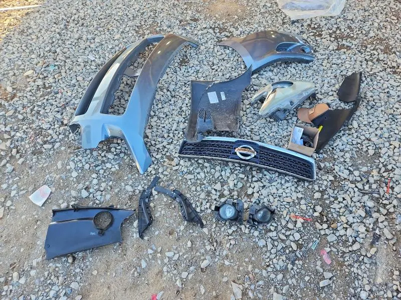 2011 NISSAN MAXIMA S  