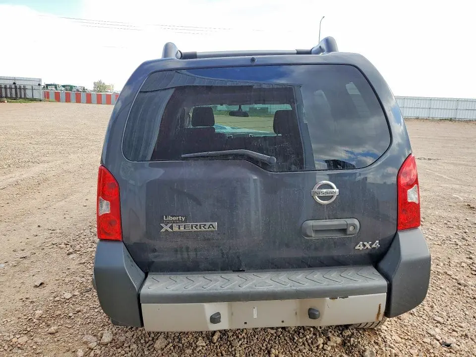 2010 NISSAN XTERRA X  