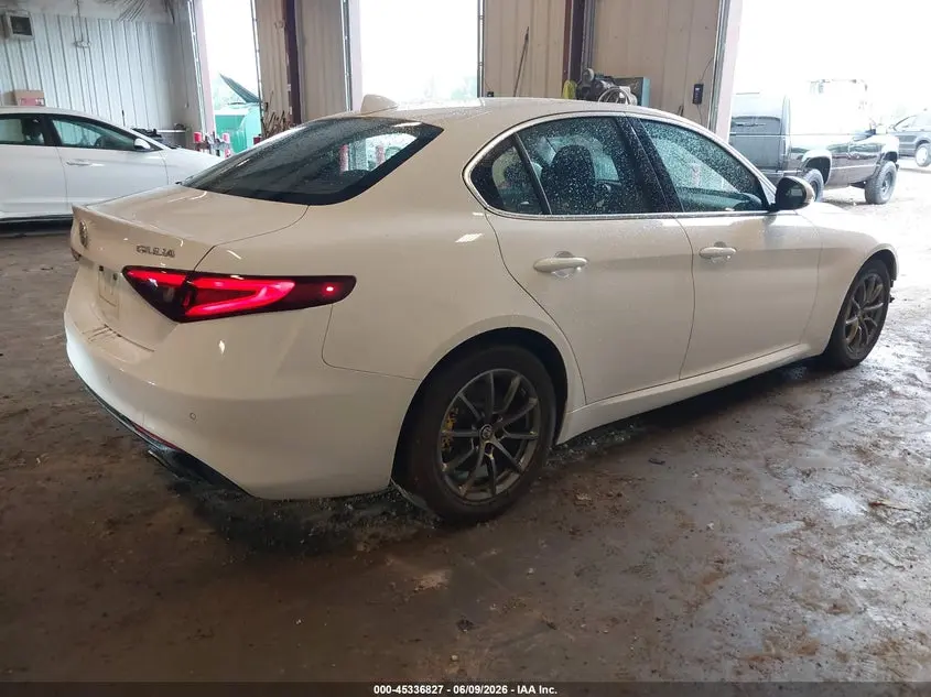 2017 ALFA ROMEO GIULIA AWD