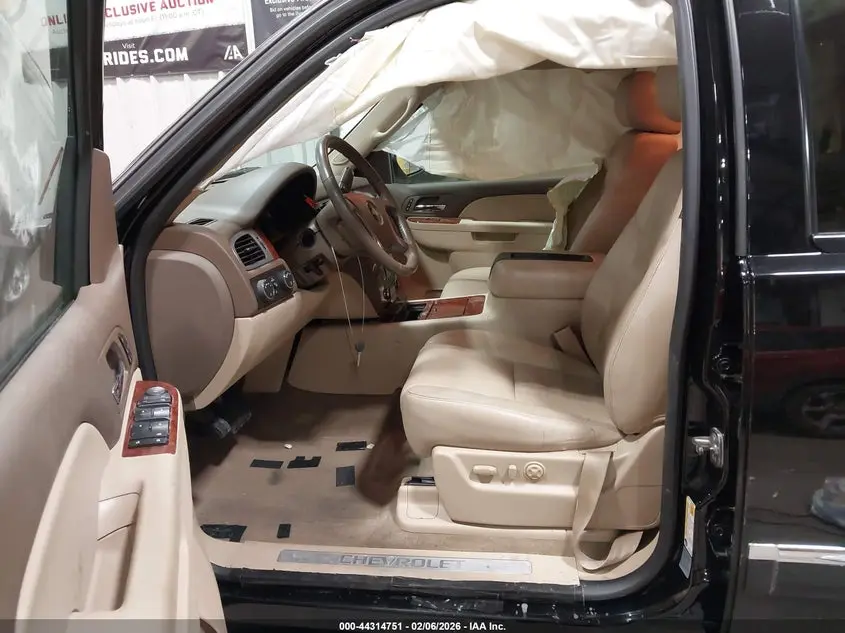 2011 CHEVROLET AVALANCHE 1500 LTZ