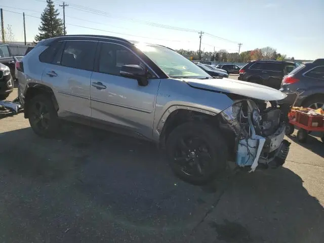 2020 TOYOTA RAV4 XSE