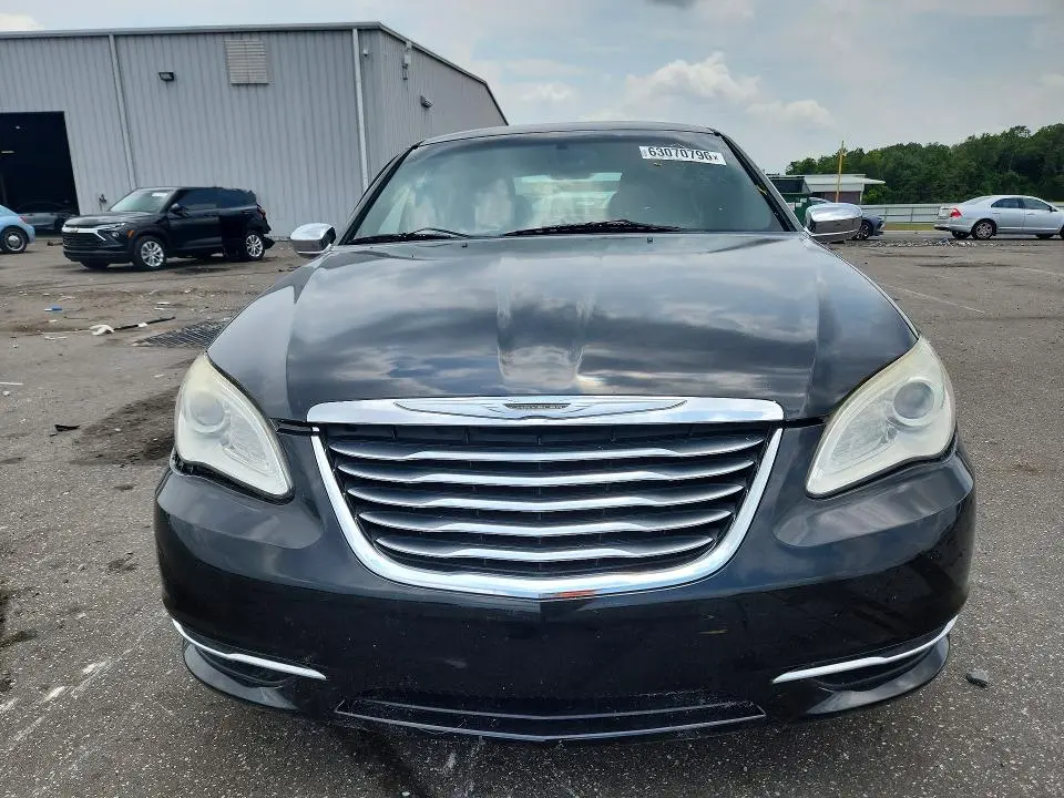 2013 CHRYSLER 200 LIMITED  