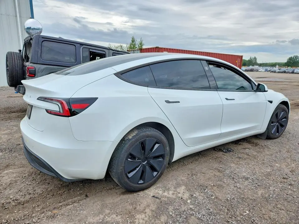 2025 TESLA MODEL 3   