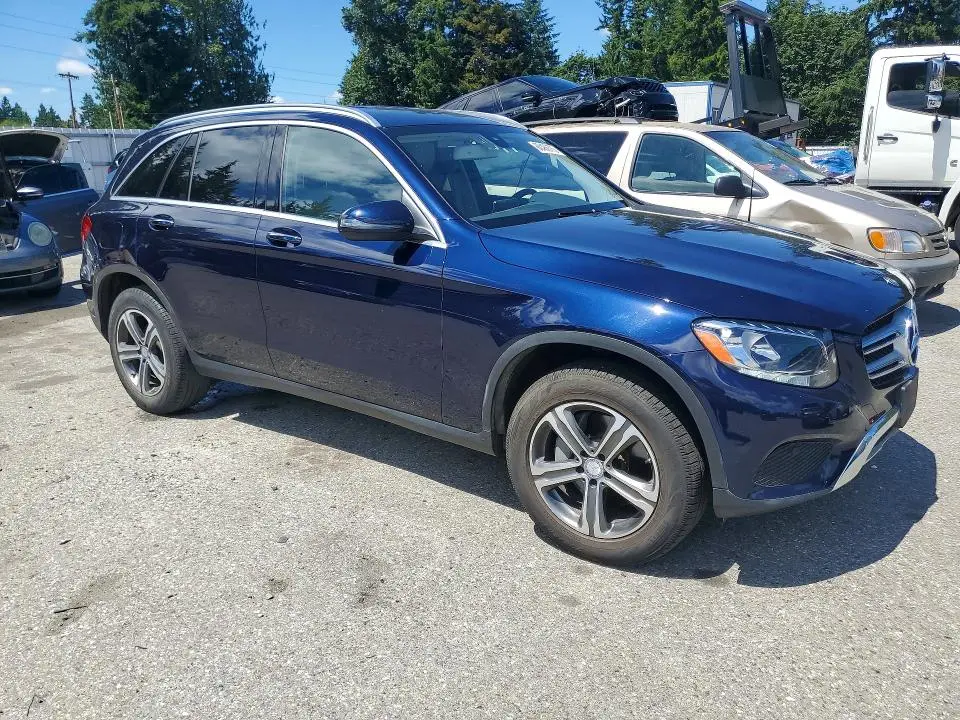 2017 MERCEDES-BENZ GLC 300  