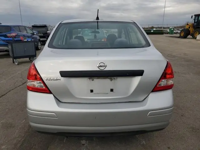 2010 NISSAN VERSA S  