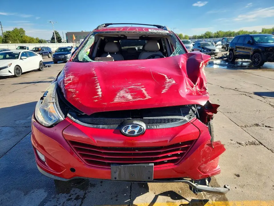 2015 HYUNDAI TUCSON SE  