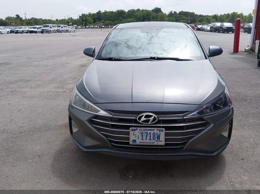 2019 HYUNDAI ELANTRA SE