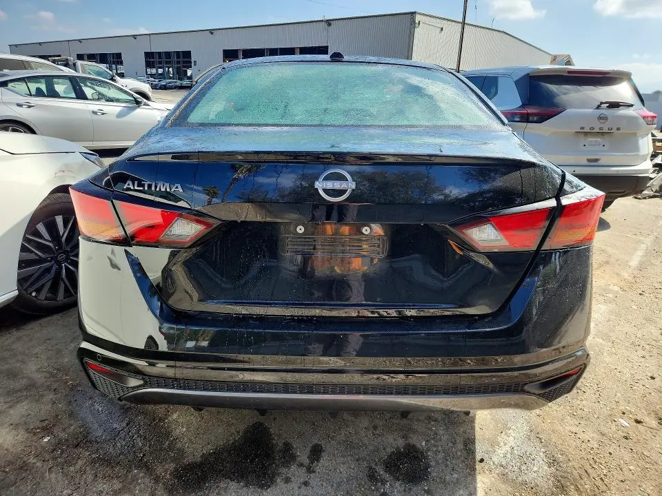 2026 NISSAN ALTIMA SV  