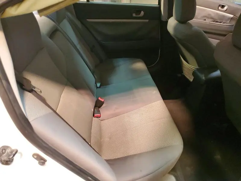 2011 MITSUBISHI GALANT FE  