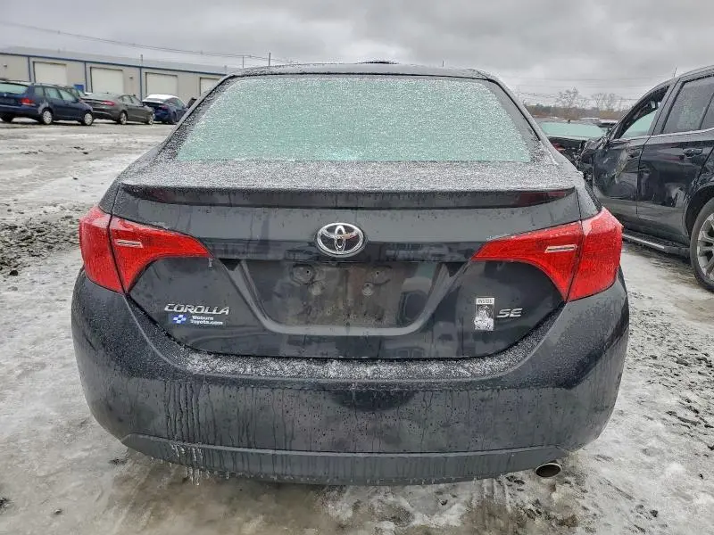 2018 TOYOTA COROLLA SE  