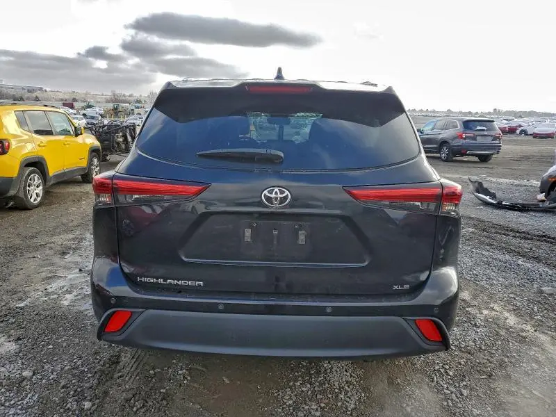2020 TOYOTA HIGHLANDER XLE  