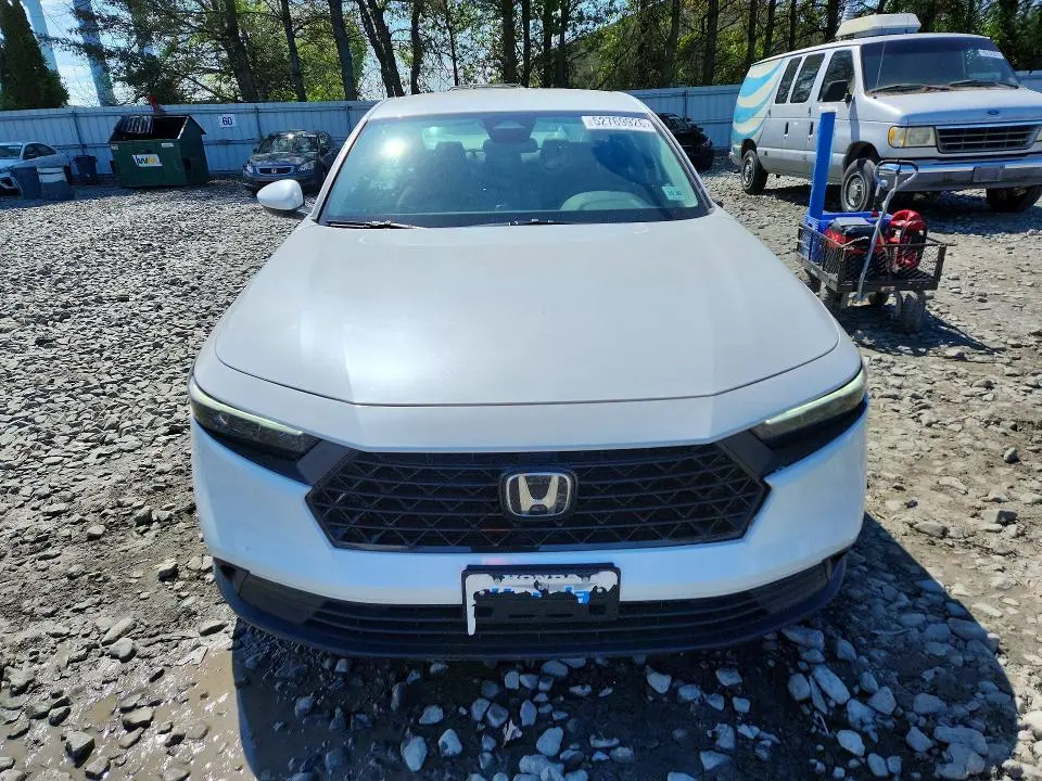 2025 HONDA ACCORD LX  