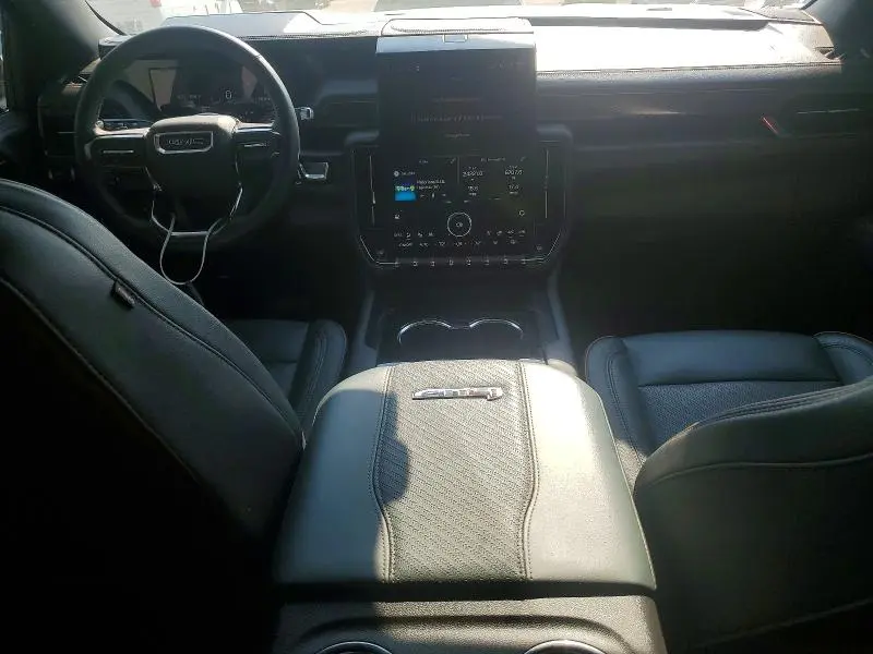 2025 GMC YUKON XL AT4  