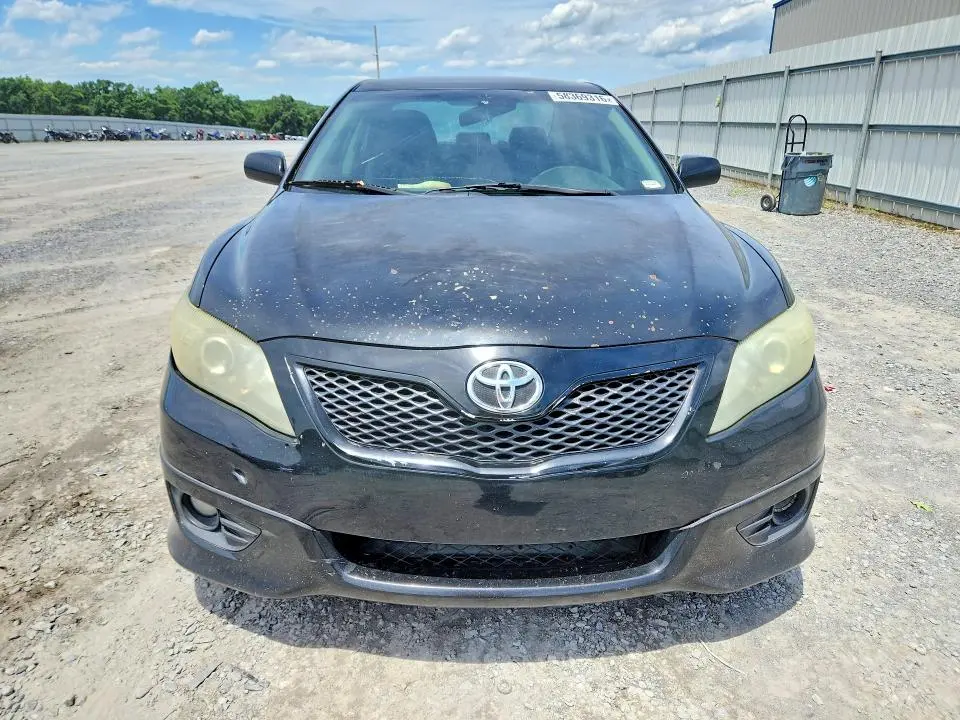 2010 TOYOTA CAMRY SE  