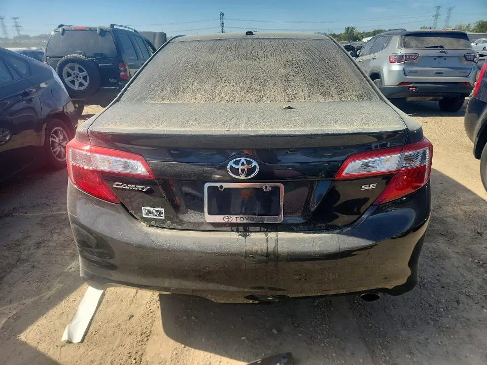 2012 TOYOTA CAMRY SE  