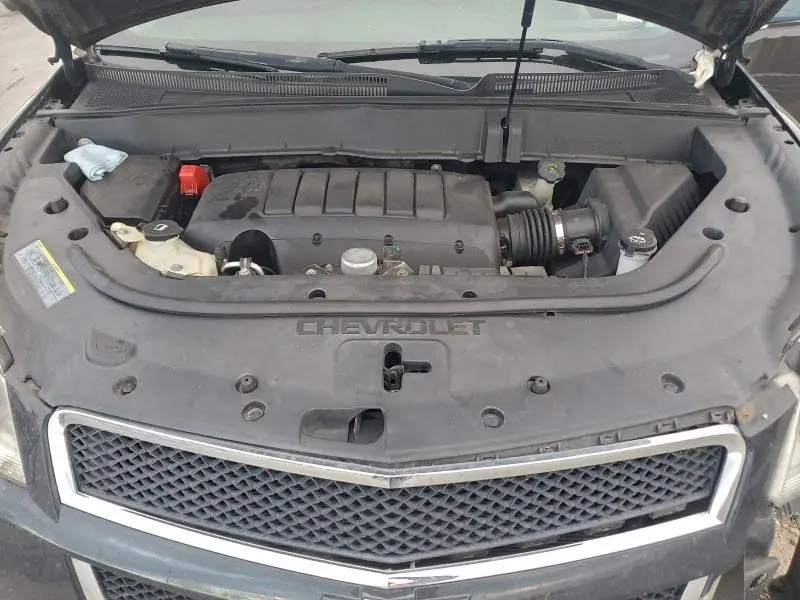 2010 CHEVROLET TRAVERSE LT  
