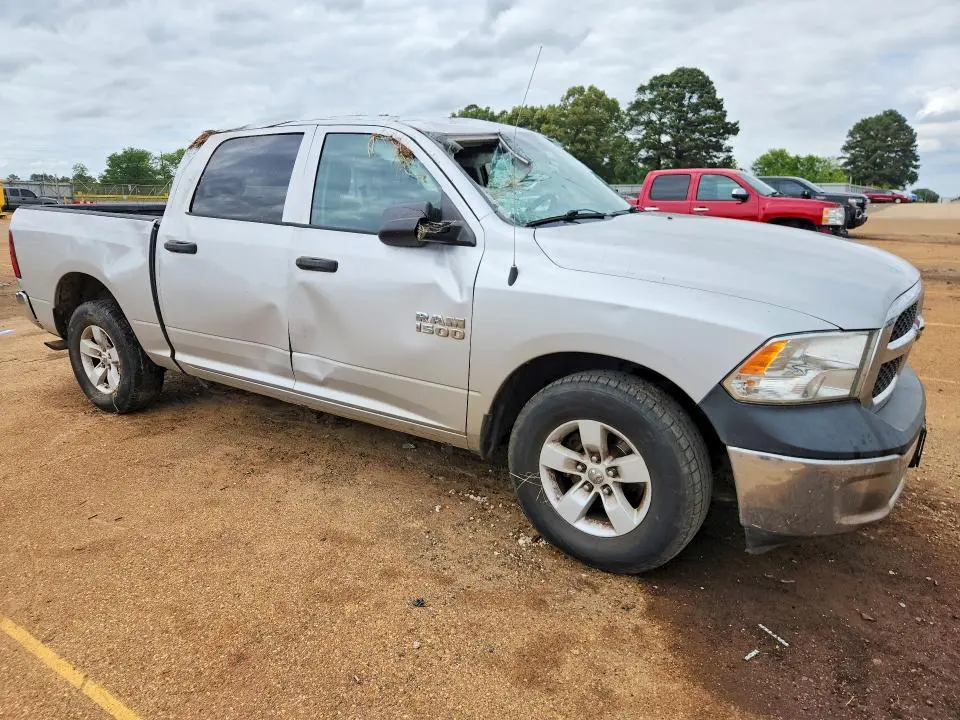 2016 RAM 1500 ST  