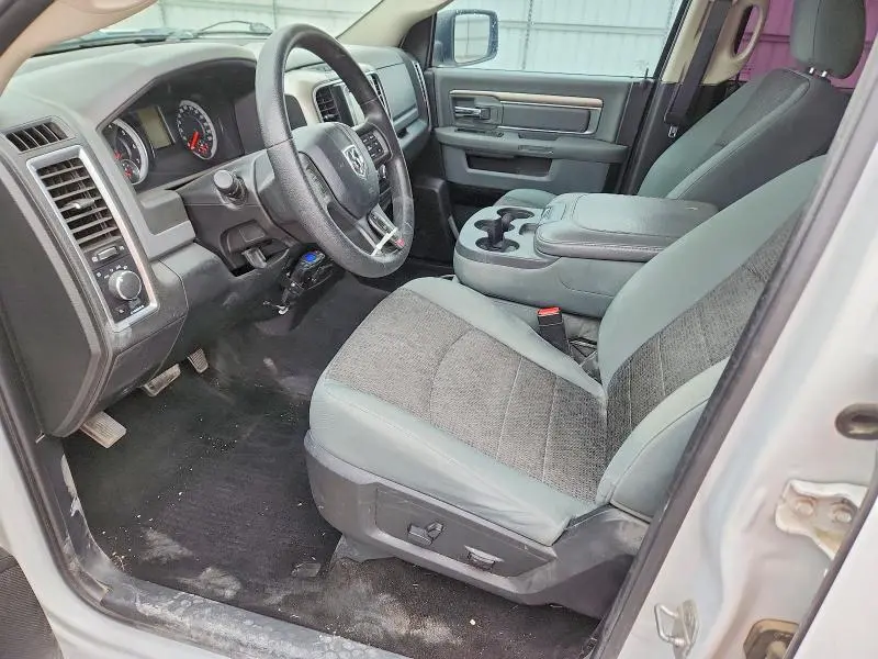 2015 RAM 1500 SLT  