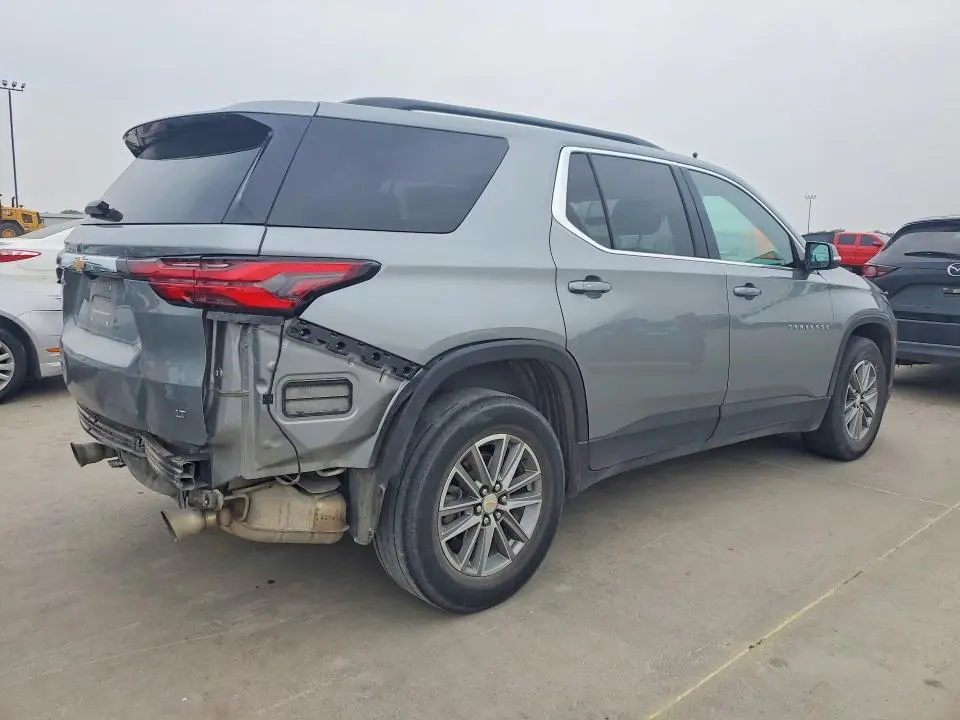 2023 CHEVROLET TRAVERSE LT  