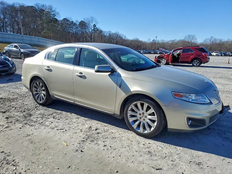 2010 LINCOLN MKS   